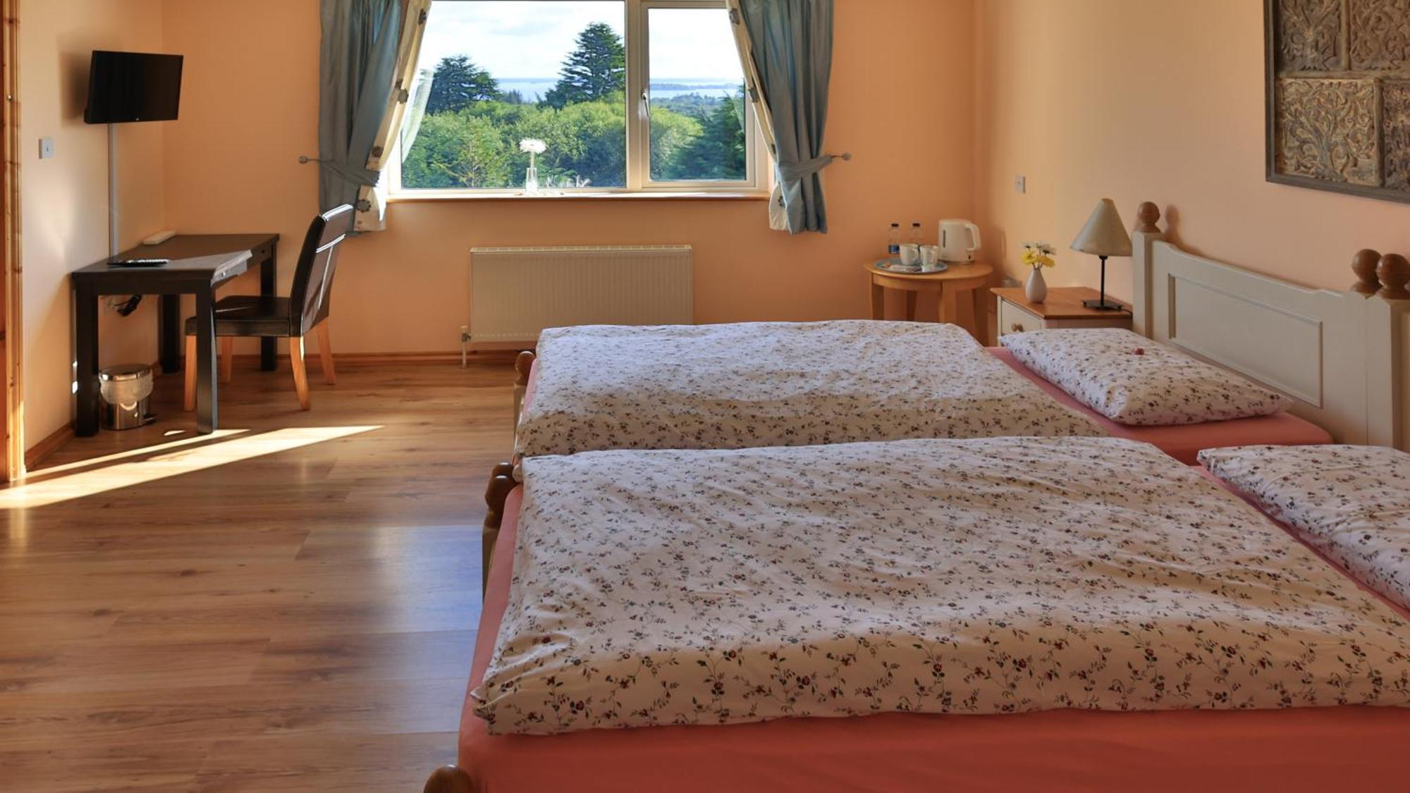 Connemara Haven Bed And Breakfast อูคเทอราร์ด ภายนอก รูปภาพ